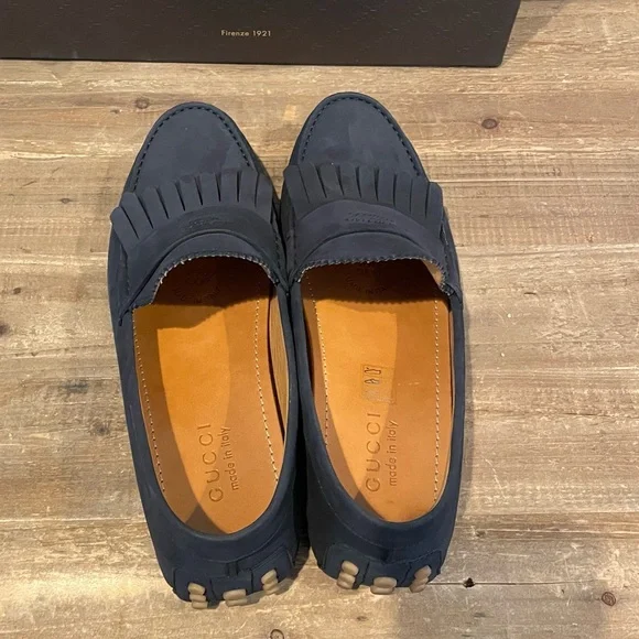 GUCCI Suede Driver Loafer Fringe Moccasin - Size 8.5